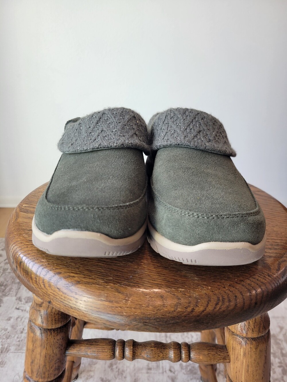 Skechers Easy Going Suede Clogs Womens 10 Forest Green Water Repellent Comfort S - Picture 4 of 9